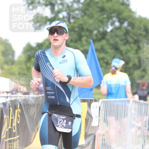 22.06.2025 - Viking Triathlon H.Heesch http://msf.ph/oto/8092098 22.06.2025 15:13:57 Laufen 124 meine-sportfotos.de