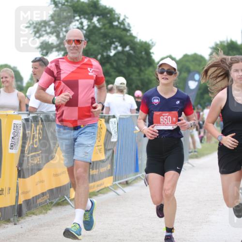 22.06.2025 - Viking Triathlon H.Heesch http://msf.ph/oto/8092150 22.06.2025 16:02:50 Laufen 403, 650 meine-sportfotos.de