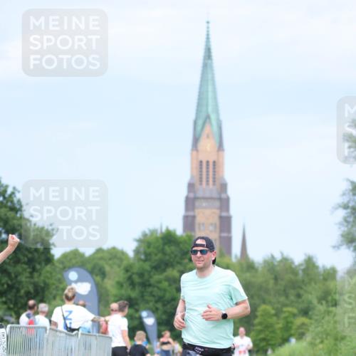 22.06.2025 - Viking Triathlon H.Heesch http://msf.ph/oto/8092173 22.06.2025 17:04:13 Laufen 257 meine-sportfotos.de