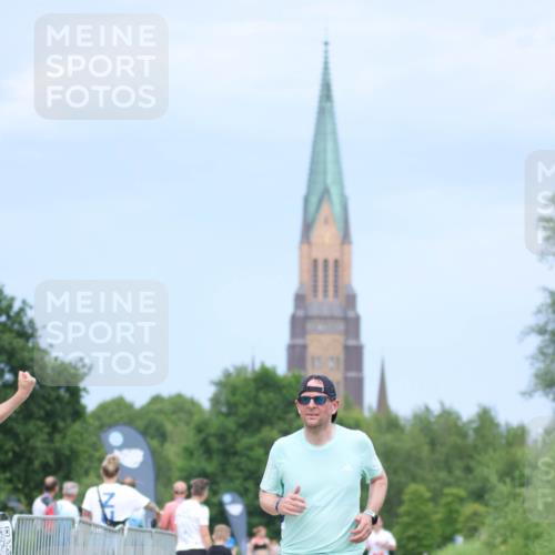 22.06.2025 - Viking Triathlon H.Heesch http://msf.ph/oto/8092221 22.06.2025 17:04:13 Laufen 257 meine-sportfotos.de