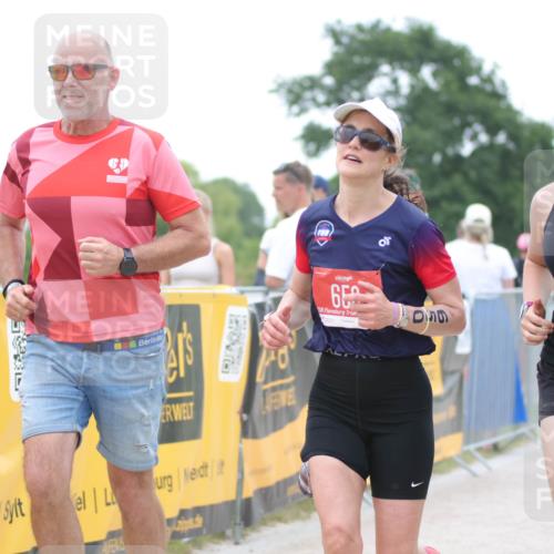 22.06.2025 - Viking Triathlon H.Heesch http://msf.ph/oto/8092260 22.06.2025 16:02:51 Laufen 650 meine-sportfotos.de