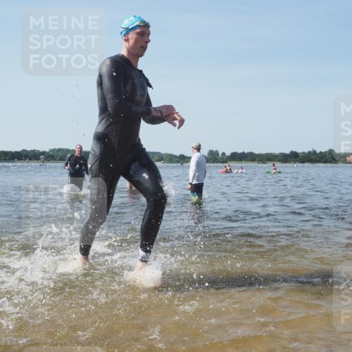 22.06.2025 - Viking Triathlon KatJ http://msf.ph/oto/8092267 22.06.2025 10:28:09 Schwimmen 14, 178, 196, 367, 401 meine-sportfotos.de