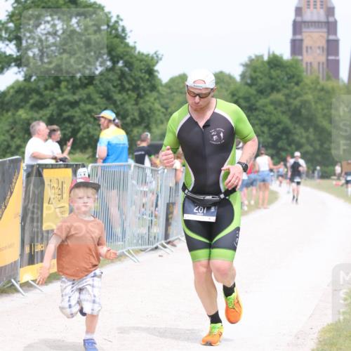 22.06.2025 - Viking Triathlon H.Heesch http://msf.ph/oto/8092272 22.06.2025 15:14:14 Laufen 281 meine-sportfotos.de