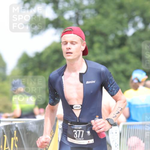 22.06.2025 - Viking Triathlon H.Heesch http://msf.ph/oto/8092321 22.06.2025 15:14:39 Laufen 377 meine-sportfotos.de