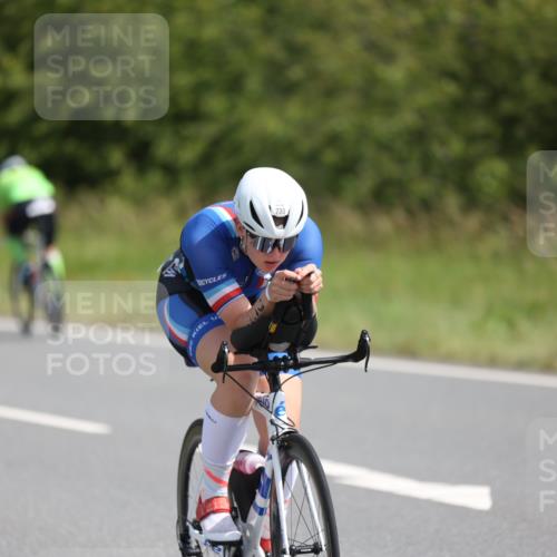 22.06.2025 - Viking Triathlon Yannick Fuchs http://msf.ph/oto/8092328 22.06.2025 11:14:41 Radfahren 60, 230, 261 meine-sportfotos.de