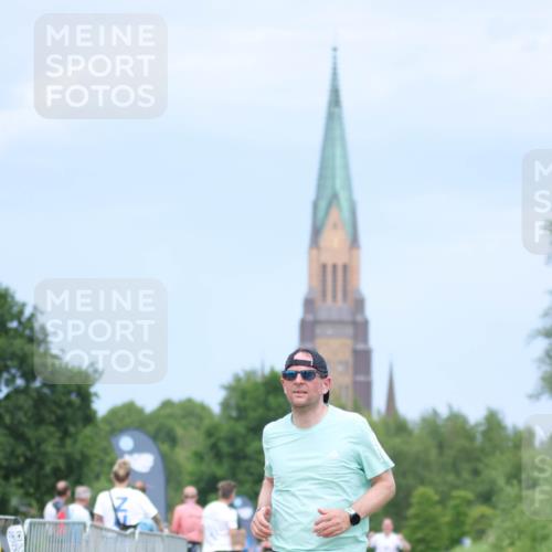 22.06.2025 - Viking Triathlon H.Heesch http://msf.ph/oto/8092337 22.06.2025 17:04:14 Laufen 257 meine-sportfotos.de