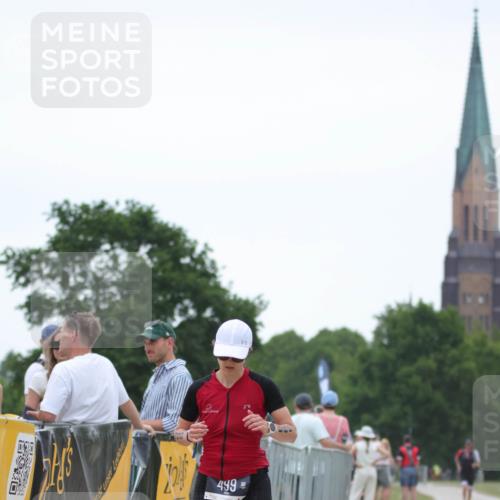 22.06.2025 - Viking Triathlon H.Heesch http://msf.ph/oto/8092347 22.06.2025 16:03:09 Laufen 499 meine-sportfotos.de