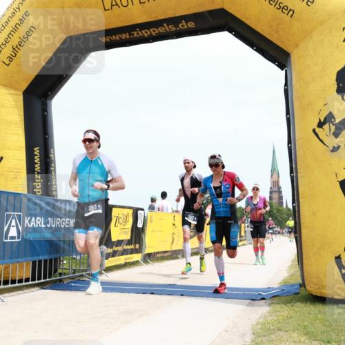 22.06.2025 - Viking Triathlon H.Heesch http://msf.ph/oto/8092372 22.06.2025 13:49:55 Laufen 9, 215, 390, 393 meine-sportfotos.de