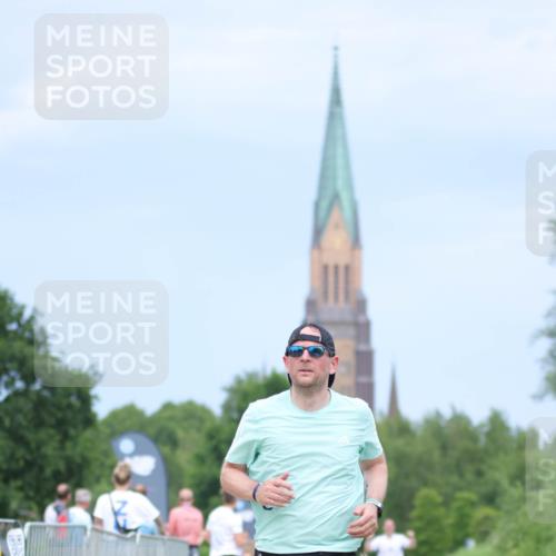 22.06.2025 - Viking Triathlon H.Heesch http://msf.ph/oto/8092400 22.06.2025 17:04:14 Laufen 257 meine-sportfotos.de