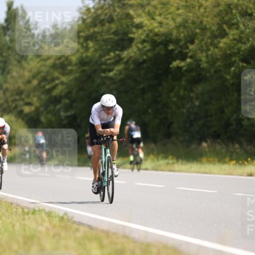 22.06.2025 - Viking Triathlon Yannick Fuchs http://msf.ph/oto/8092420 22.06.2025 11:15:03 Radfahren 12, 74, 102, 132, 285, 555, 616 meine-sportfotos.de