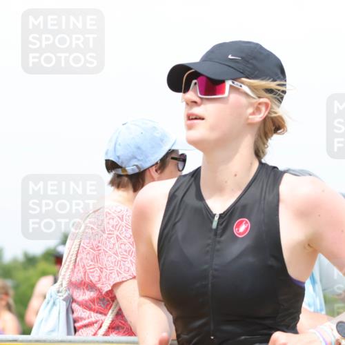 22.06.2025 - Viking Triathlon H.Heesch http://msf.ph/oto/8092449 22.06.2025 15:15:12 Laufen 374, 638 meine-sportfotos.de