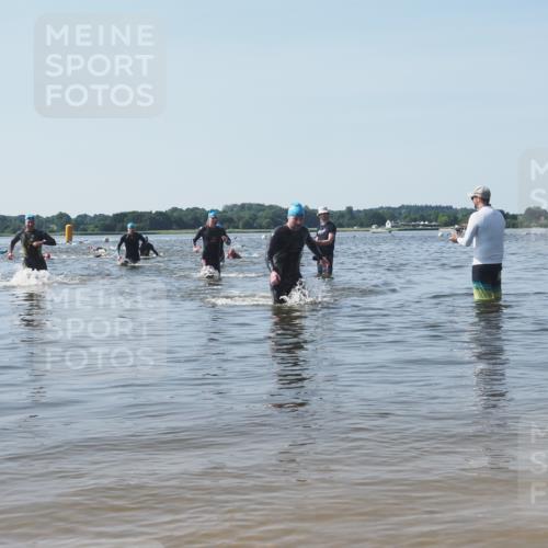 22.06.2025 - Viking Triathlon KatJ http://msf.ph/oto/8092459 22.06.2025 10:28:45 Schwimmen 15, 258, 301, 368, 414 meine-sportfotos.de