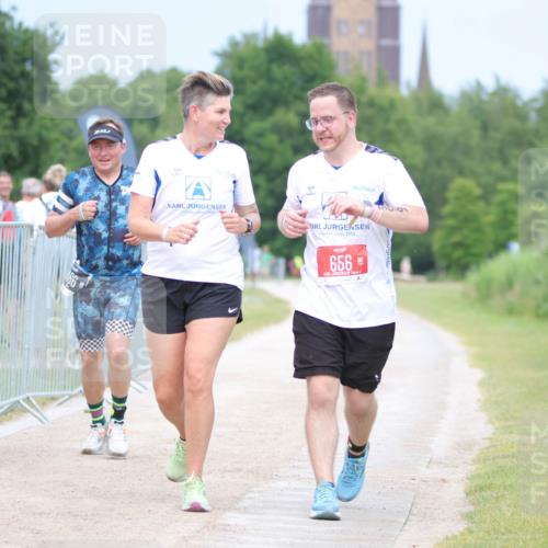 22.06.2025 - Viking Triathlon H.Heesch http://msf.ph/oto/8092554 22.06.2025 17:04:28 Laufen 466, 656 meine-sportfotos.de