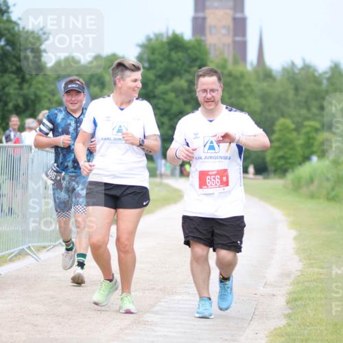22.06.2025 - Viking Triathlon H.Heesch http://msf.ph/oto/8092582 22.06.2025 17:04:28 Laufen 466, 656 meine-sportfotos.de