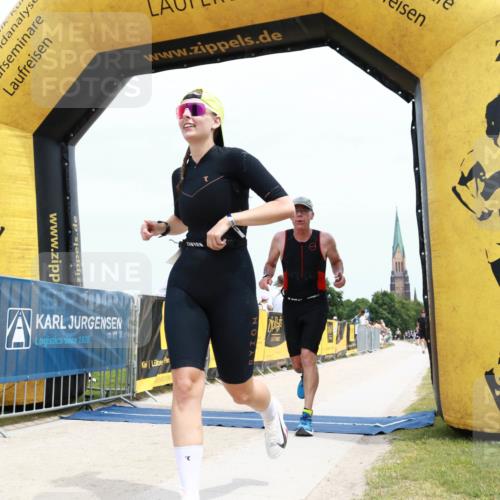 22.06.2025 - Viking Triathlon H.Heesch http://msf.ph/oto/8092648 22.06.2025 13:51:30 Laufen 37, 308 meine-sportfotos.de