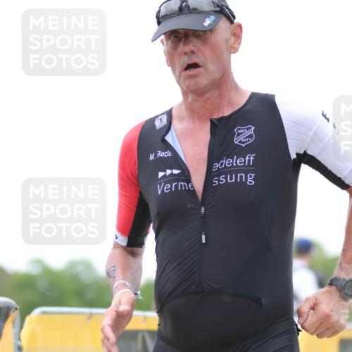 22.06.2025 - Viking Triathlon H.Heesch http://msf.ph/oto/8092654 22.06.2025 16:03:27 Laufen 63 meine-sportfotos.de