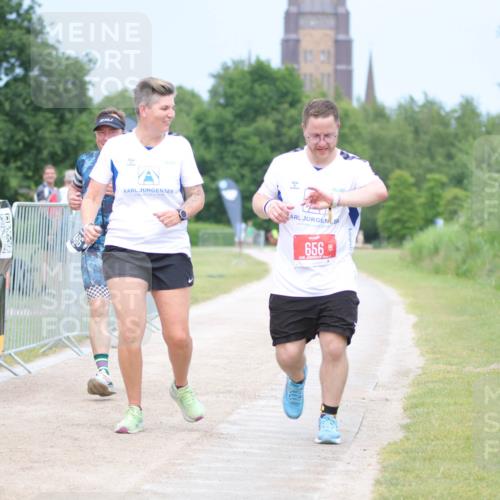 22.06.2025 - Viking Triathlon H.Heesch http://msf.ph/oto/8092663 22.06.2025 17:04:28 Laufen 466, 656 meine-sportfotos.de