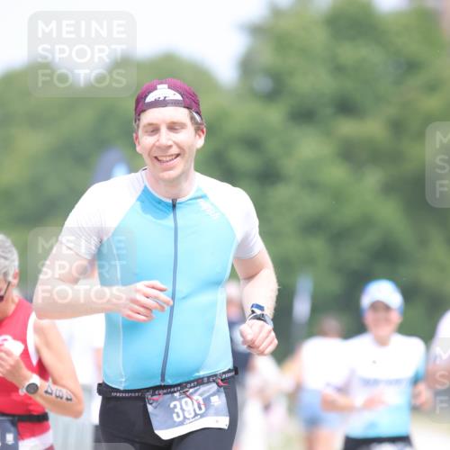 22.06.2025 - Viking Triathlon H.Heesch http://msf.ph/oto/8092678 22.06.2025 15:16:38 Laufen 256, 390, 484 meine-sportfotos.de