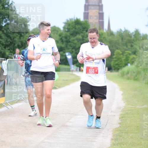 22.06.2025 - Viking Triathlon H.Heesch http://msf.ph/oto/8092681 22.06.2025 17:04:28 Laufen 466, 656 meine-sportfotos.de