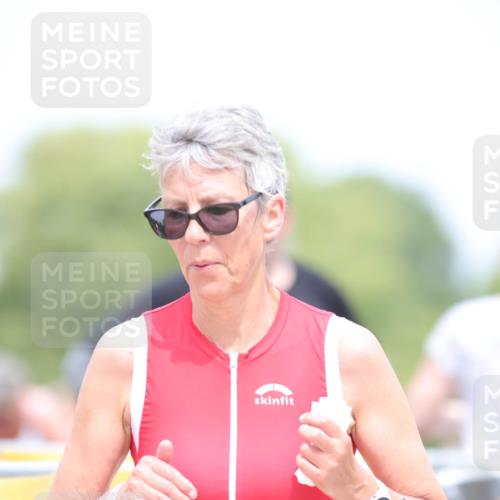22.06.2025 - Viking Triathlon H.Heesch http://msf.ph/oto/8092720 22.06.2025 15:16:42 Laufen 55, 256, 290, 390, 484 meine-sportfotos.de