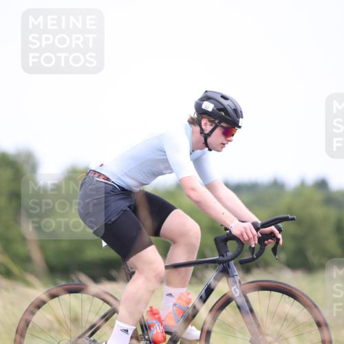 22.06.2025 - Viking Triathlon Yannick Fuchs http://msf.ph/oto/8092770 22.06.2025 13:35:56 Radfahren 357 meine-sportfotos.de