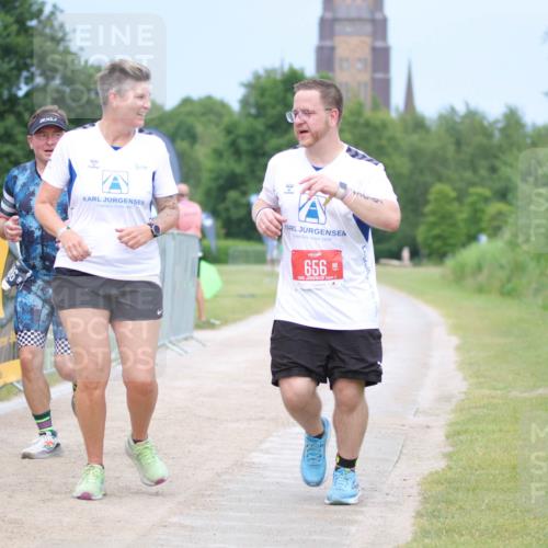 22.06.2025 - Viking Triathlon H.Heesch http://msf.ph/oto/8092791 22.06.2025 17:04:29 Laufen 466, 656 meine-sportfotos.de