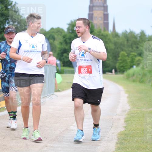 22.06.2025 - Viking Triathlon H.Heesch http://msf.ph/oto/8092810 22.06.2025 17:04:29 Laufen 466, 656 meine-sportfotos.de