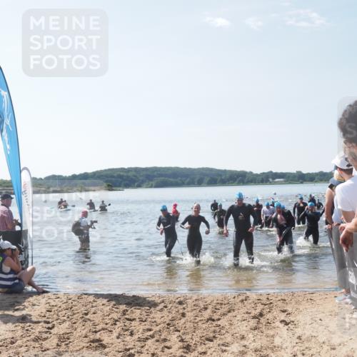 22.06.2025 - Viking Triathlon MichiJ http://msf.ph/oto/8092813 22.06.2025 10:39:22 Schwimmen 83, 93, 117, 150, 182, 195, 238, 276, 298, 324, 386, 474, 536 meine-sportfotos.de