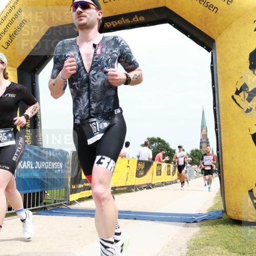 22.06.2025 - Viking Triathlon H.Heesch http://msf.ph/oto/8092838 22.06.2025 13:53:03 Laufen 161, 197, 285, 481, 549, 652 meine-sportfotos.de