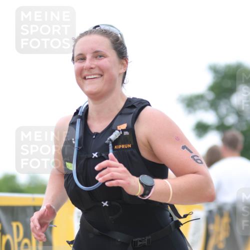 22.06.2025 - Viking Triathlon H.Heesch http://msf.ph/oto/8092840 22.06.2025 16:03:47 Laufen 16 meine-sportfotos.de