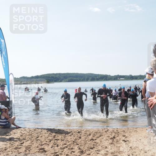 22.06.2025 - Viking Triathlon MichiJ http://msf.ph/oto/8092841 22.06.2025 10:39:22 Schwimmen 83, 93, 117, 150, 182, 195, 238, 276, 298, 324, 386, 474, 536 meine-sportfotos.de