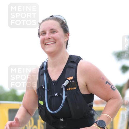 22.06.2025 - Viking Triathlon H.Heesch http://msf.ph/oto/8092845 22.06.2025 16:03:47 Laufen 16 meine-sportfotos.de