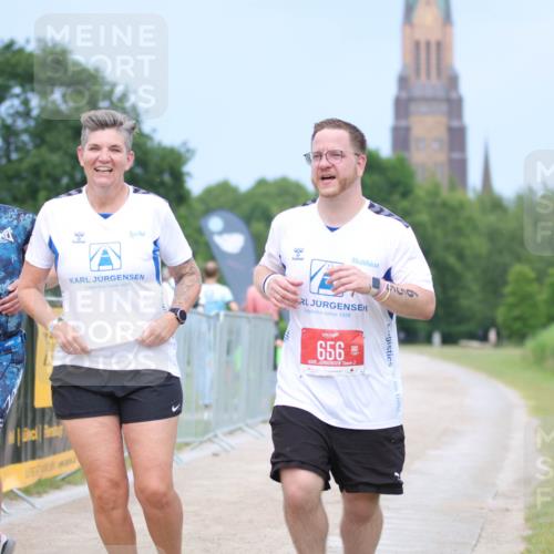 22.06.2025 - Viking Triathlon H.Heesch http://msf.ph/oto/8092896 22.06.2025 17:04:29 Laufen 466, 656 meine-sportfotos.de