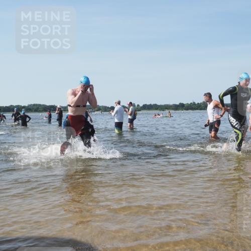 22.06.2025 - Viking Triathlon KatJ http://msf.ph/oto/8092904 22.06.2025 10:28:59 Schwimmen 7, 12, 15, 152, 200, 310, 384, 414, 443, 604, 628 meine-sportfotos.de