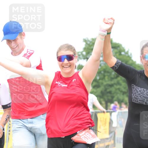 22.06.2025 - Viking Triathlon H.Heesch http://msf.ph/oto/8092906 22.06.2025 15:17:52 Laufen 300, 515, 616 meine-sportfotos.de
