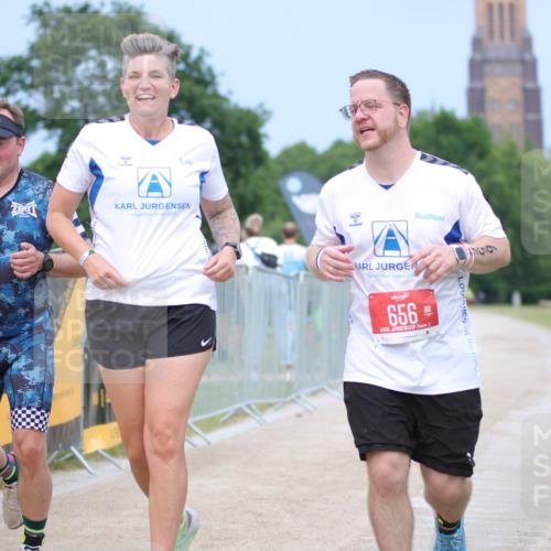 22.06.2025 - Viking Triathlon H.Heesch http://msf.ph/oto/8092928 22.06.2025 17:04:30 Laufen 466, 656 meine-sportfotos.de