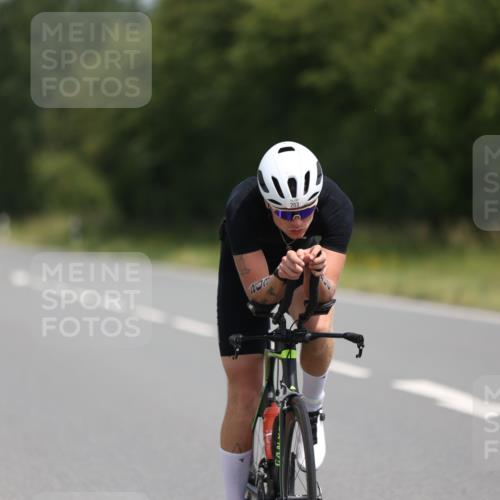 22.06.2025 - Viking Triathlon Yannick Fuchs http://msf.ph/oto/8092955 22.06.2025 11:55:36 Radfahren 8, 108, 139, 203, 329, 479 meine-sportfotos.de