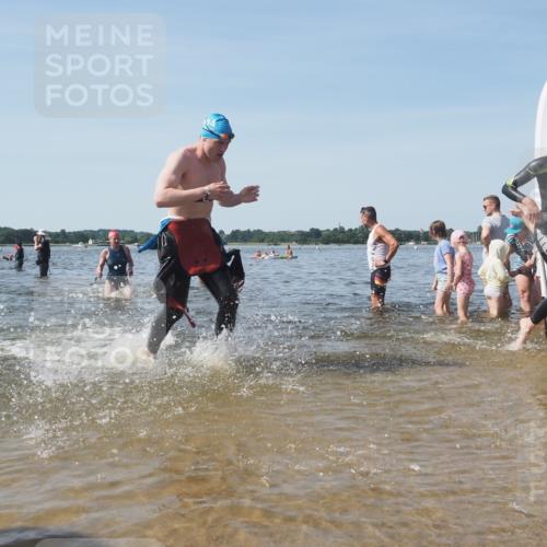 22.06.2025 - Viking Triathlon KatJ http://msf.ph/oto/8092960 22.06.2025 10:29:00 Schwimmen 7, 12, 15, 152, 200, 310, 384, 414, 443, 604, 628 meine-sportfotos.de