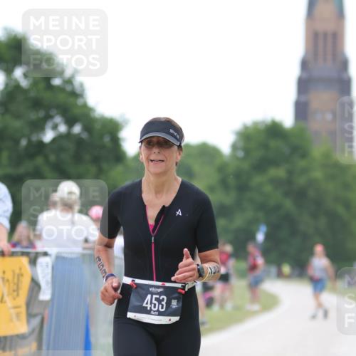 22.06.2025 - Viking Triathlon H.Heesch http://msf.ph/oto/8092964 22.06.2025 16:04:05 Laufen 55, 453 meine-sportfotos.de