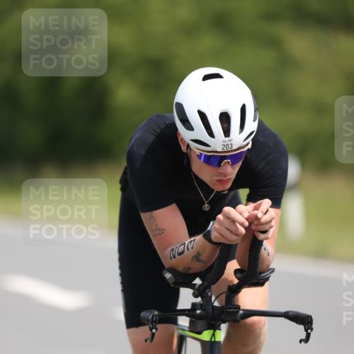 22.06.2025 - Viking Triathlon Yannick Fuchs http://msf.ph/oto/8092972 22.06.2025 11:55:36 Radfahren 8, 108, 139, 203, 329, 479 meine-sportfotos.de