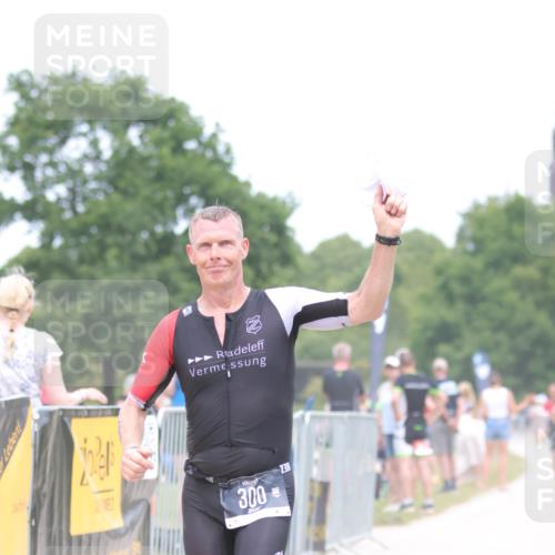 22.06.2025 - Viking Triathlon H.Heesch http://msf.ph/oto/8092973 22.06.2025 15:17:57 Laufen 164, 300, 515 meine-sportfotos.de