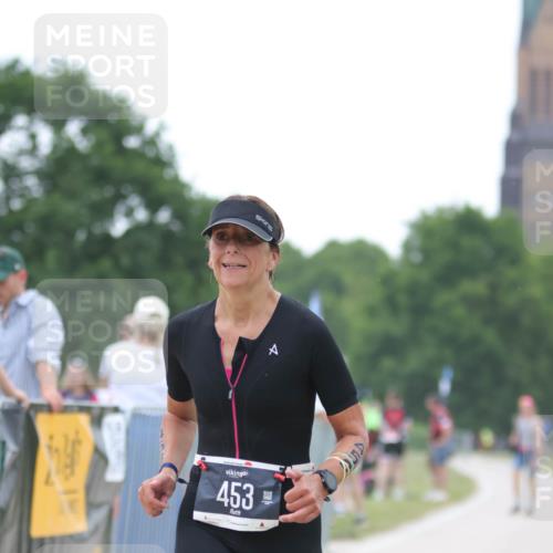 22.06.2025 - Viking Triathlon H.Heesch http://msf.ph/oto/8092985 22.06.2025 16:04:05 Laufen 55, 453 meine-sportfotos.de