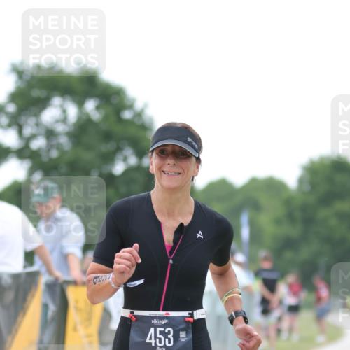 22.06.2025 - Viking Triathlon H.Heesch http://msf.ph/oto/8093017 22.06.2025 16:04:05 Laufen 55, 453 meine-sportfotos.de