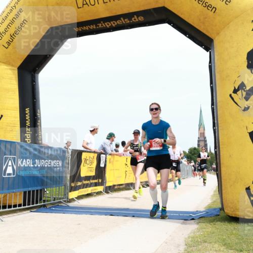 22.06.2025 - Viking Triathlon H.Heesch http://msf.ph/oto/8093046 22.06.2025 13:54:13 Laufen 11, 205, 608, 630 meine-sportfotos.de