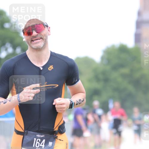22.06.2025 - Viking Triathlon H.Heesch http://msf.ph/oto/8093063 22.06.2025 15:18:01 Laufen 164, 300 meine-sportfotos.de