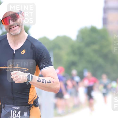 22.06.2025 - Viking Triathlon H.Heesch http://msf.ph/oto/8093073 22.06.2025 15:18:02 Laufen 164, 235, 300 meine-sportfotos.de