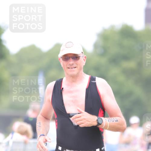 22.06.2025 - Viking Triathlon H.Heesch http://msf.ph/oto/8093109 22.06.2025 15:18:13 Laufen 235, 247, 327, 399 meine-sportfotos.de