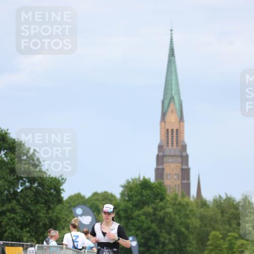 22.06.2025 - Viking Triathlon H.Heesch http://msf.ph/oto/8093116 22.06.2025 17:05:21 Laufen 431 meine-sportfotos.de