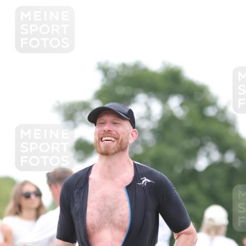 22.06.2025 - Viking Triathlon H.Heesch http://msf.ph/oto/8093117 22.06.2025 16:04:46 Laufen 342 meine-sportfotos.de