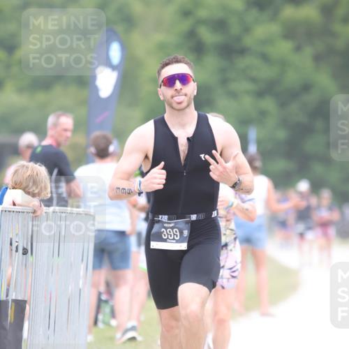 22.06.2025 - Viking Triathlon H.Heesch http://msf.ph/oto/8093130 22.06.2025 15:18:17 Laufen 175, 327, 399 meine-sportfotos.de